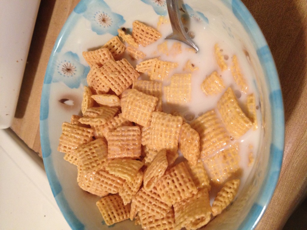 Mixing Silk Vanilla Unsweetened Almondmilk is way too delicious with cereal