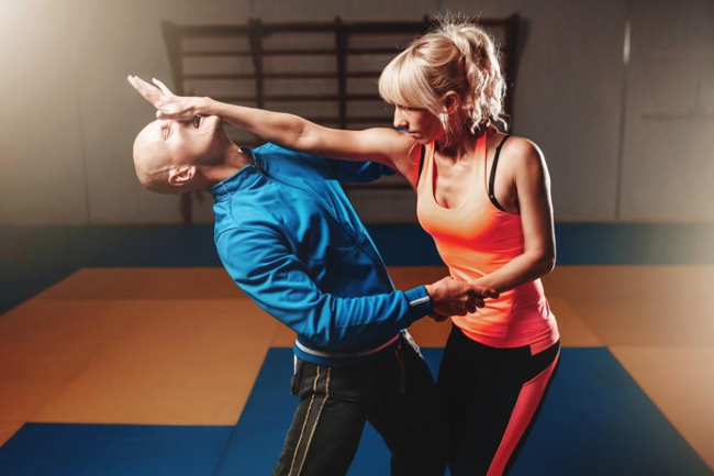 5 Self Defense Tactics That Everyone Should Learn Hungry And Fit